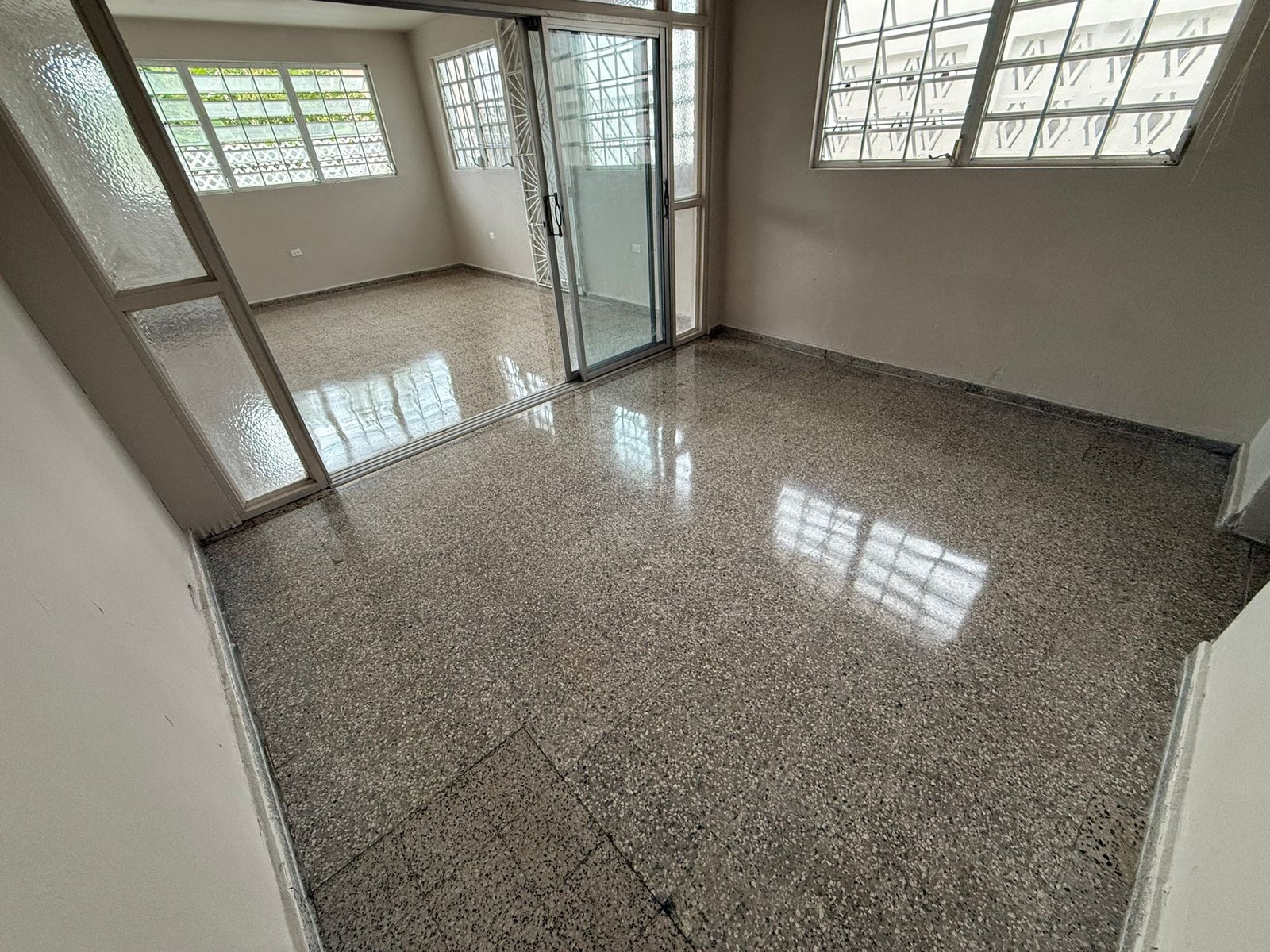 _Pulido de Pisos Ralph(31)